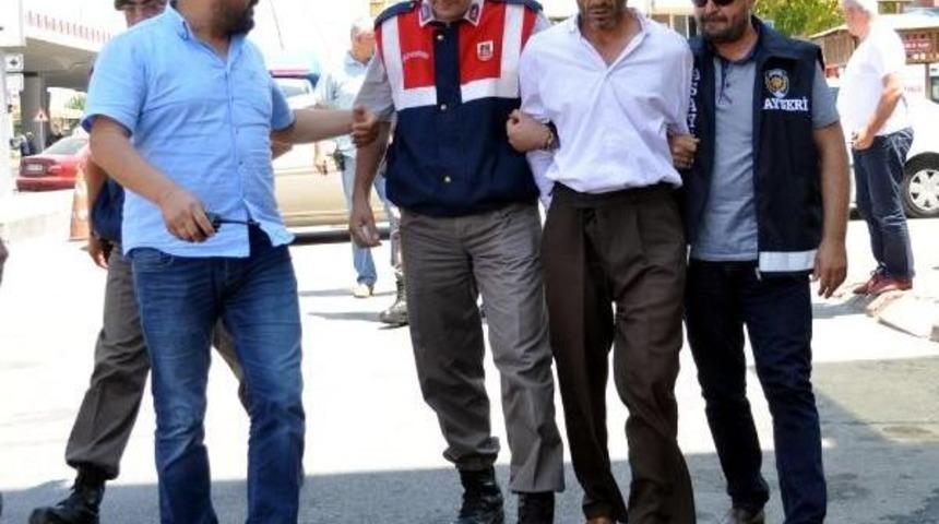 Yaşlı Kadını Altınları I&ccedil;in &Ouml;ld&uuml;r&uuml;p Kuyuya G&ouml;menler Adliyede