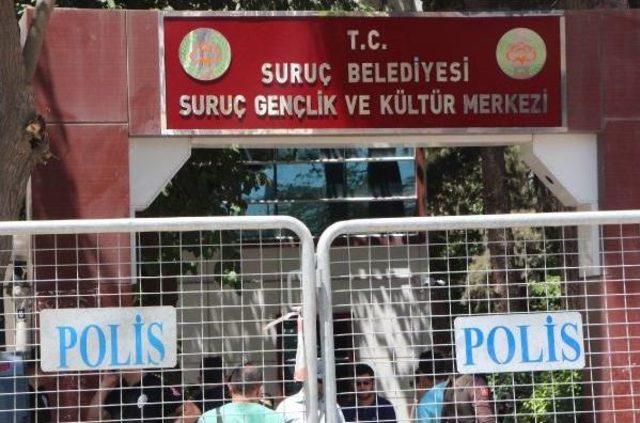 Hdp’Li Öcalan: Suruç Saldırısı Tbmm'de Araştırılsın