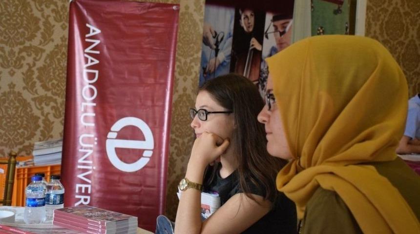 Eskişehir "&uuml;niversite Tercih G&uuml;nleri Fuarı" Başladı