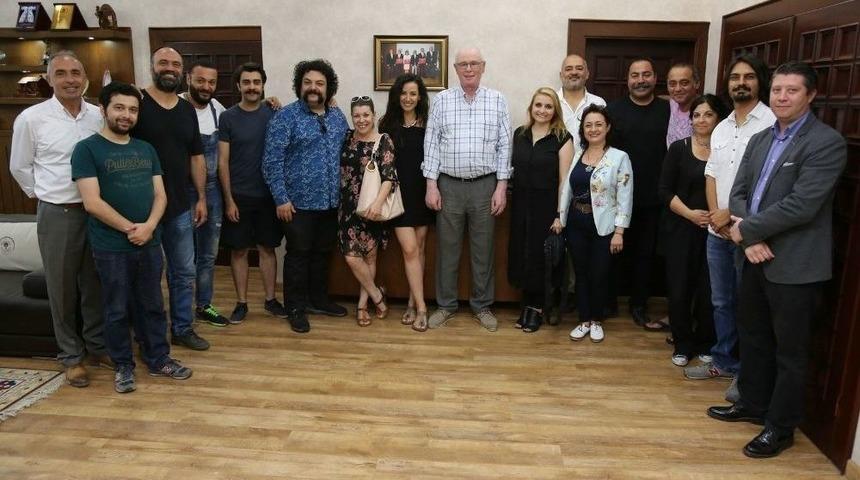 Başkan Kurt, Cenaze İşleri Film Ekibi İle Buluştu