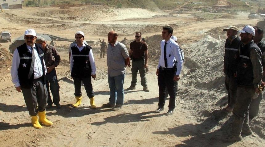 Bitlis Belediyesinden İ&ccedil;me Suyu &Ccedil;alışması