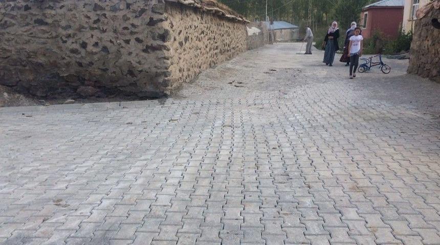 &Ccedil;aldıran&rsquo;da Kilitli Parke &Ccedil;alışması