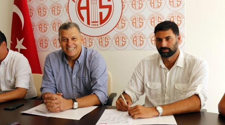 Antalyaspor, Arda Vekiloğlu&rsquo;yla Anlaştı