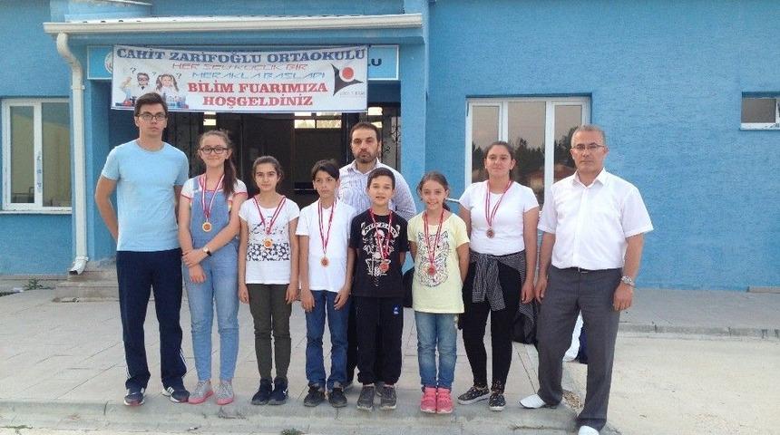 Pazaryerili Taekwondocular &Ouml;d&uuml;lleri Topladı