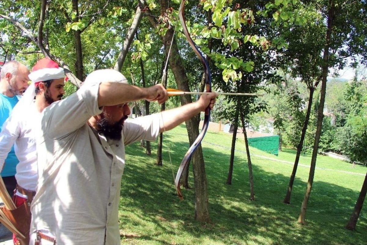 &Uuml;mraniye&rsquo;de Kursiyerler Kabza Alma T&ouml;reniyle Usta Ok&ccedil;u Oldu
