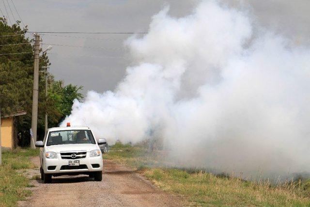 Aksaray Belediyesi 48 Mahallede İlaçlama Çalışmalarını Sürdürüyor