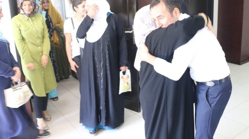 Şehit Ve Gazi Ailelerinden Başkan Kılı&ccedil;&rsquo;a Umre Teşekk&uuml;r&uuml;