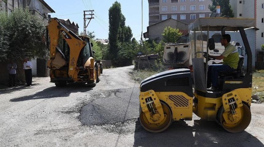 Muş&rsquo;ta Ge&ccedil;ici Asfalt &Ccedil;alışmaları Devam Ediyor