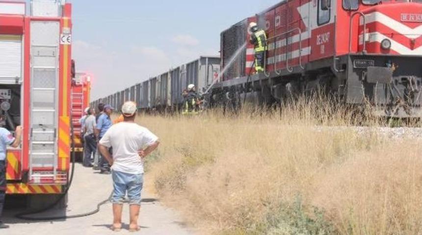 Y&uuml;k Treni Alev Aldı