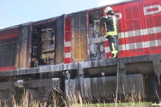 Yük Treni Alev Aldı