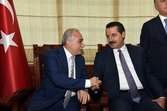 Gıda Tarım Ve Hayvancılık Bakanlığında Devir Teslim T&ouml;reni 1