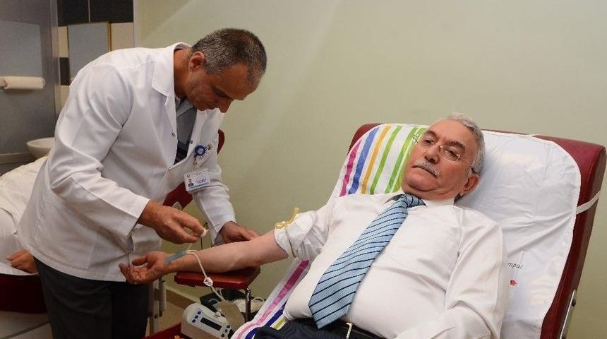 Esog&uuml;&rsquo;den Kızılay&rsquo;ın Kan Bağışı &Ccedil;ağrısına Tam Destek