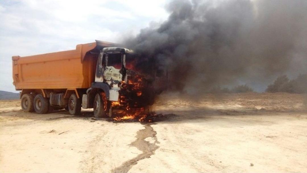 Kocaeli&rsquo;de Hafriyat Kamyonu K&uuml;le D&ouml;nd&uuml;