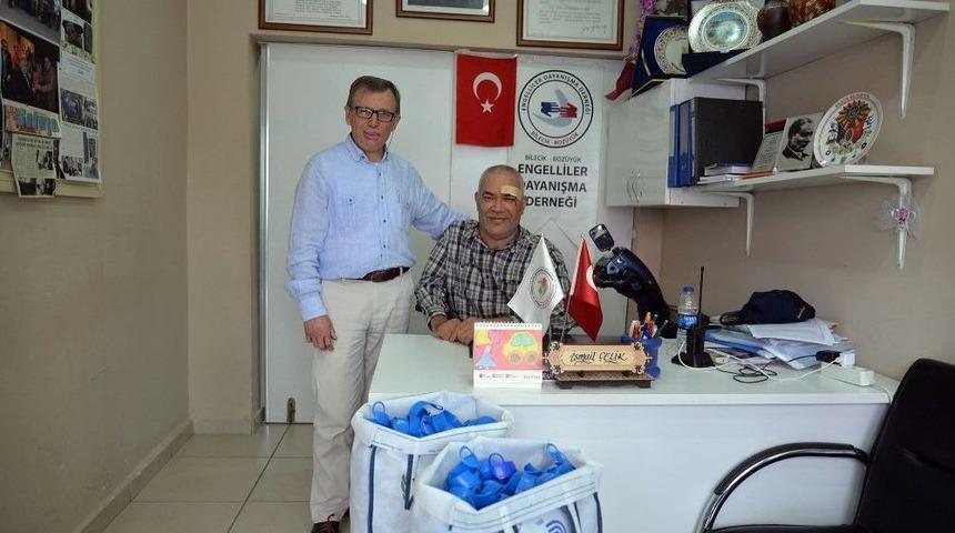 Boz&uuml;y&uuml;k Kent Konseyi Ve Boz&uuml;y&uuml;k Belediyesinden Engelliler Derneği&rsquo;ne Destek