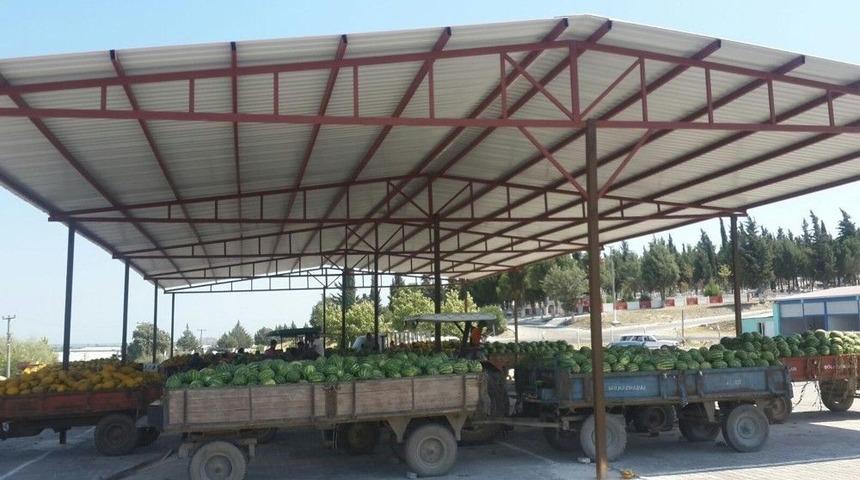 Gölmarmara’da Yeni Hal Depoları Faaliyette