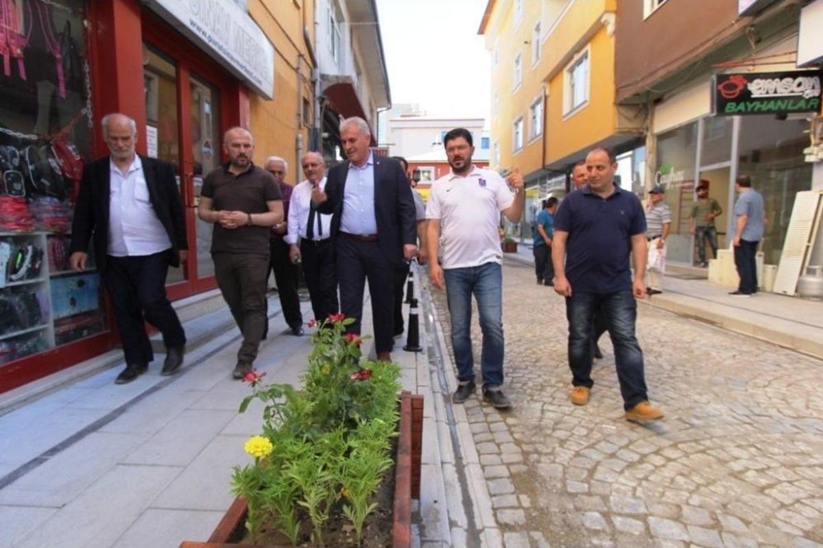 Başkan Memiş, Gazetecilerle Birlikte Hizmetleri Gezdi