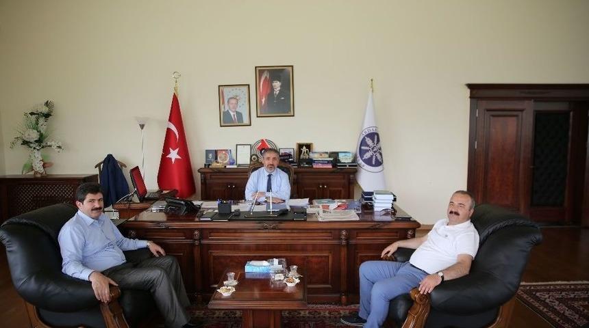 Giresun &Uuml;niversitesi Rekt&ouml;r&uuml; Prof. Dr. &Ccedil;oşkun&rsquo;dan Ar&uuml;&rsquo;ye Ziyaret
