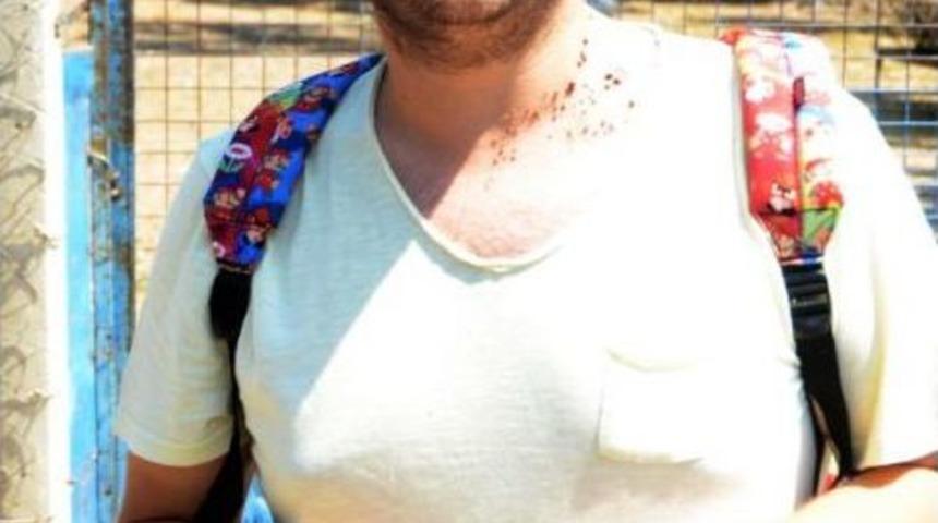 Park Halindeki Aracın &Uuml;zerine Telefon Direği Devrildi