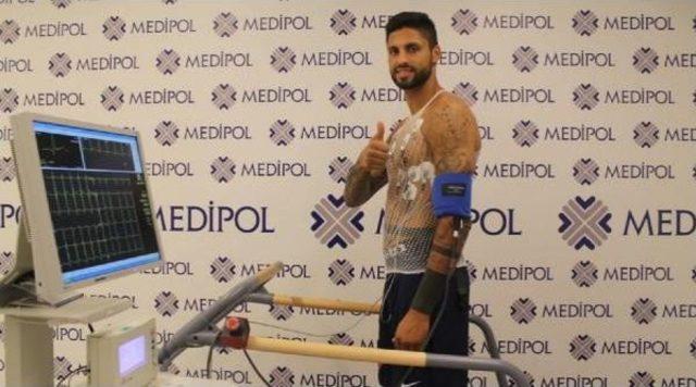 Başakşehir, Yeni Transferlerini A&ccedil;ıkladı 2