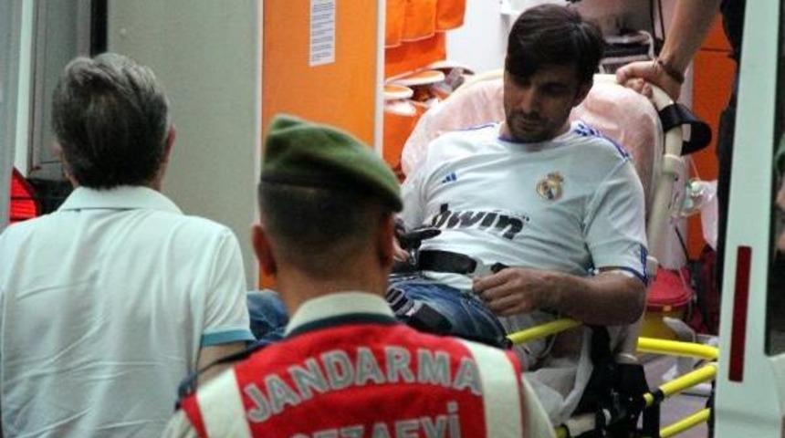 Zonguldak Cezaevinde 4 Mahkum Ve 1 Infaz Koruma Memuru Pastadan Zehirlendi