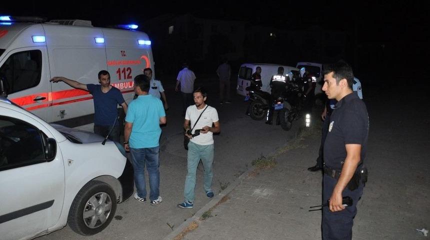 Sokak Kavgasında Kan Aktı; 3 Yaralı