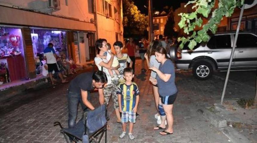 Bodrum T&uuml;rkiye'nin Batı B&ouml;lgesi 6.3 B&uuml;y&uuml;kl&uuml;ğ&uuml;nde Depremle Sallandı (3)