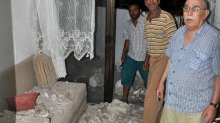 Bodrum Ve T&uuml;rkiye'nin Batı B&ouml;lgesi 6.3 B&uuml;y&uuml;kl&uuml;ğ&uuml;nde Depremle Sallandı (6)