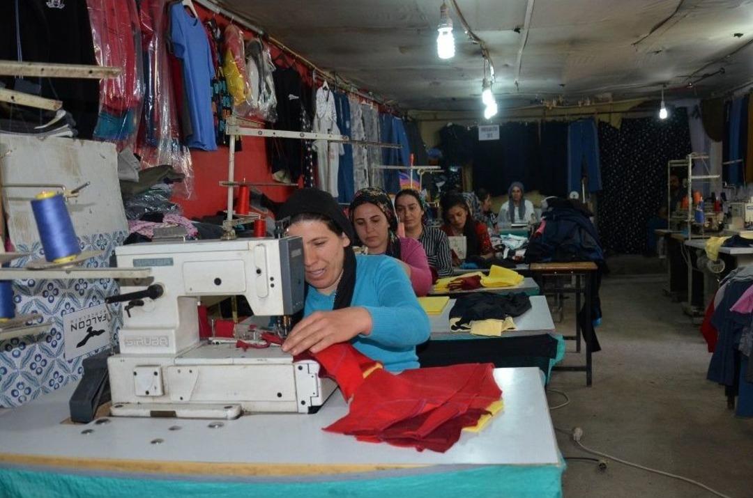 Tandır Evini Tekstil At&ouml;lyesine &Ccedil;evirdi