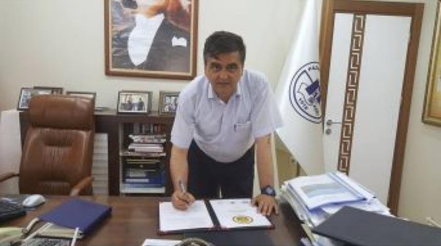 Yıkılan Halk Eğitim Merkezi Ve D&uuml;ğ&uuml;n Salonu Yerine Sosyal Yaşam Alanı Ve Yeşil Alan Yapılacak