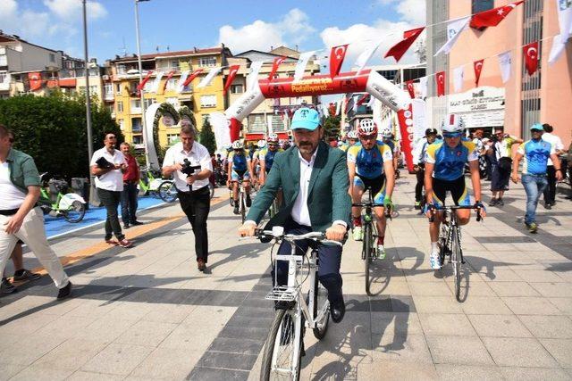 Başkan Doğan&rsquo;dan &ldquo;ayasofya İ&ccedil;in Pedallıyoruz&rdquo; Ekibine Destek 2