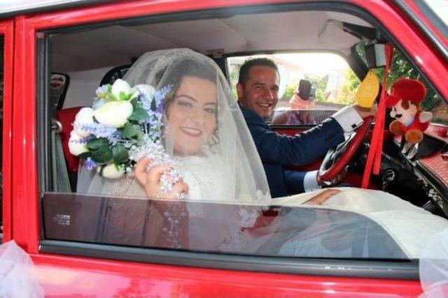 Gelin Ve Damat, Oto Kurtarma Aracındaki Gelin Arabasıyla Salona Gitti 1