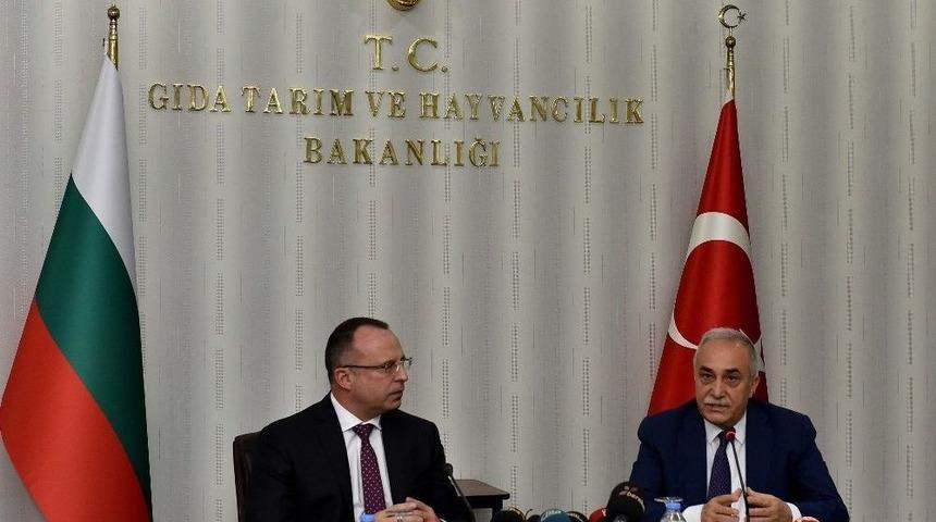 Bakan Fakıbaba: "bulgaristan&rsquo;la Problemler En Kısa Zamanda Aşılacak"