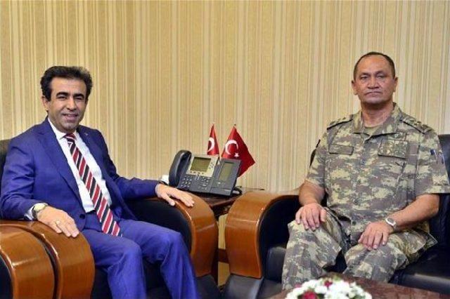 2'inci Ordu Komutanı Korgeneral Temel, Diyarbakır Valisi'ni Ziyaret Etti
