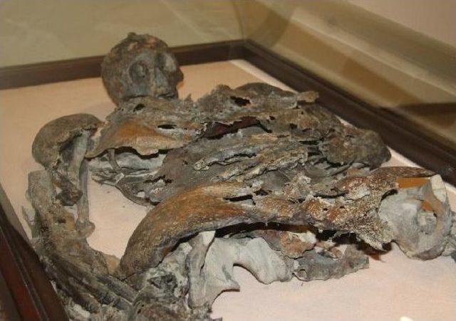 Amasya&rsquo;Da M&uuml;zede Sergilenen Mumyalara B&uuml;y&uuml;k Ilgi 1