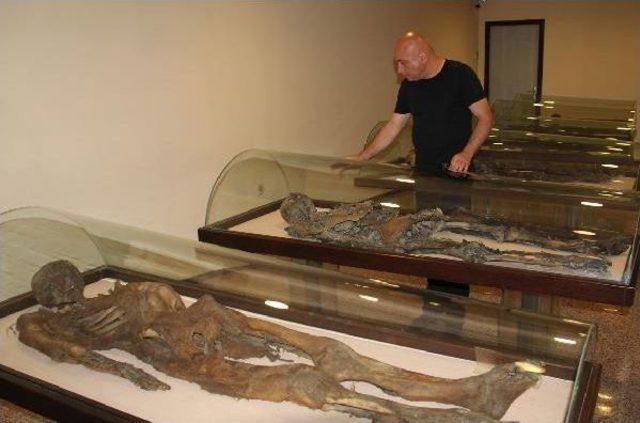 Amasya&rsquo;Da M&uuml;zede Sergilenen Mumyalara B&uuml;y&uuml;k Ilgi 2