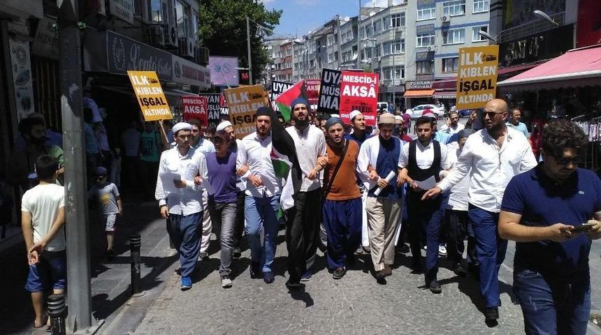 Bayrampaşa&rsquo;da Gen&ccedil;ler, Mescid-i Aksa İ&ccedil;in Y&uuml;r&uuml;d&uuml;