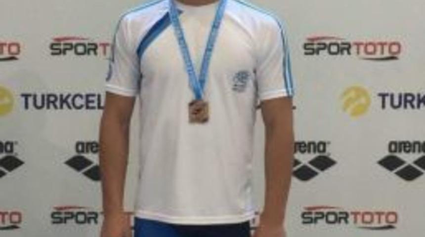 Nil&uuml;ferli Y&uuml;z&uuml;c&uuml;ye Milli Davet