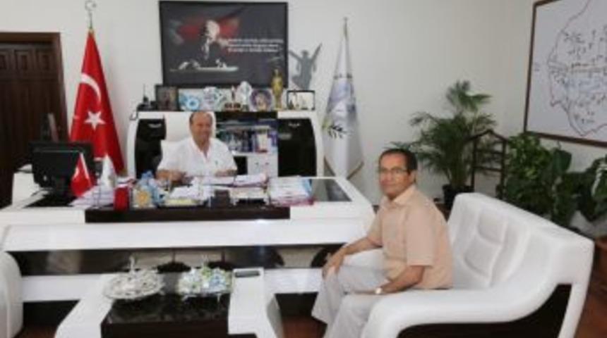 İl N&uuml;fus Ve Vatandaşlık M&uuml;d&uuml;r&uuml; Atilla&rsquo;dan Başkan &Ouml;zakcan&rsquo;a Ziyaret