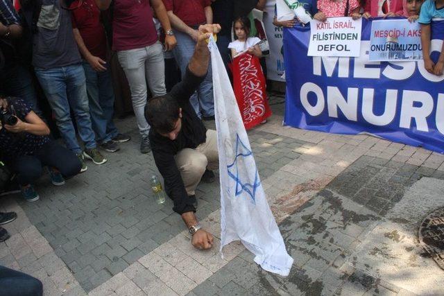 İsrail’in Kudüs Kuşatması Bursa’da Protesto Edildi