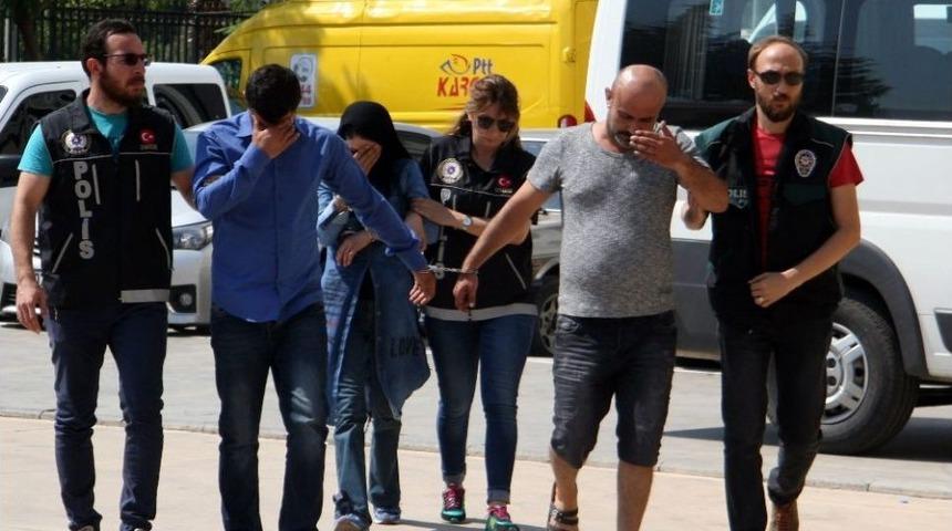 Antalya&rsquo;da Uyuşturucu Operasyonu: 3 G&ouml;zaltı