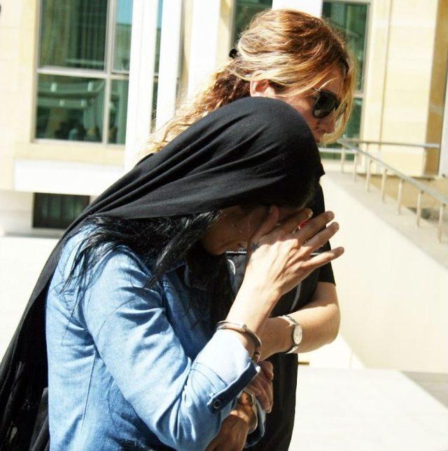 Antalya&rsquo;da Uyuşturucu Operasyonu: 3 G&ouml;zaltı 1