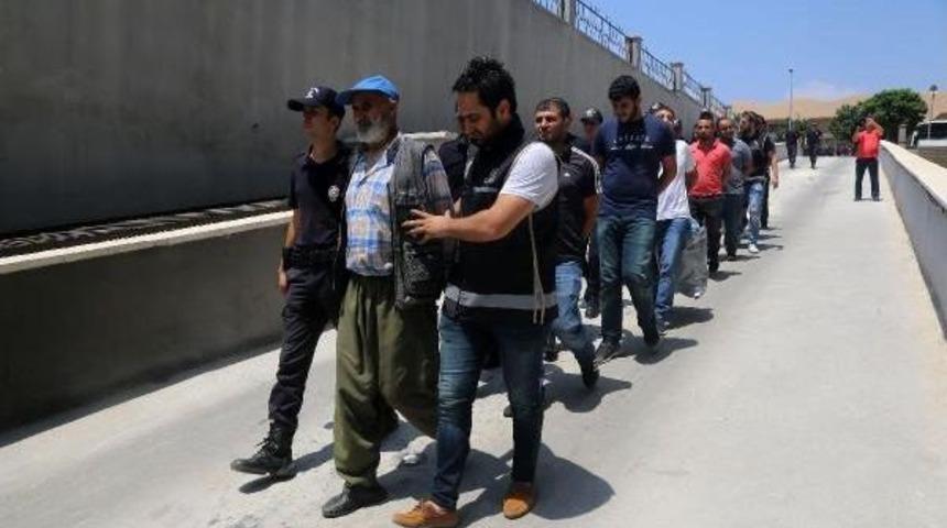 Mersin'de '&ccedil;ete' Operasyonu: 11 G&ouml;zaltı