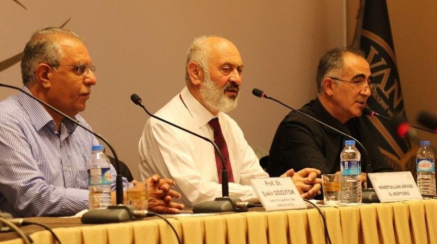 Van&rsquo;da &ldquo;15 Temmuz&rsquo;un Tahlili Ve &Ccedil;ıkarılması Gereken Dersler&rdquo; Paneli