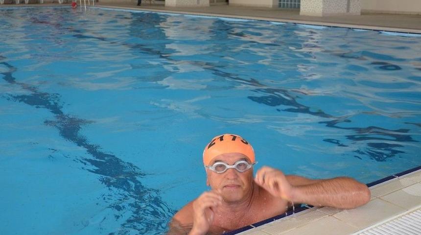 Gazi Ateş, Boğazi&ccedil;i Kıtalararası Y&uuml;zme Yarışında Engellileri Temsil Edecek