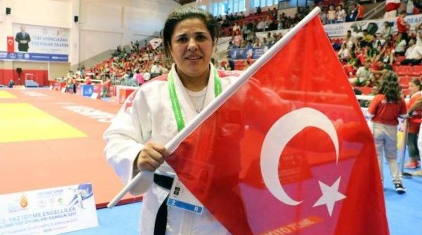 Judoda, Ayşe Kesitaş, Bronz Madalya Kazandı (İşitme Engelliler Olimpiyatı)