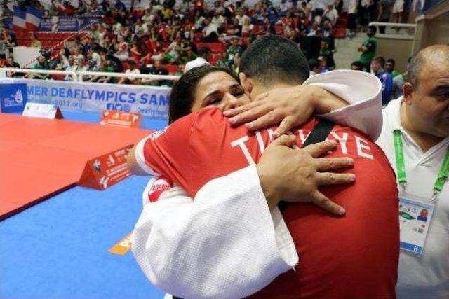 Judoda, Ayşe Kesitaş, Bronz Madalya Kazandı (İşitme Engelliler Olimpiyatı)