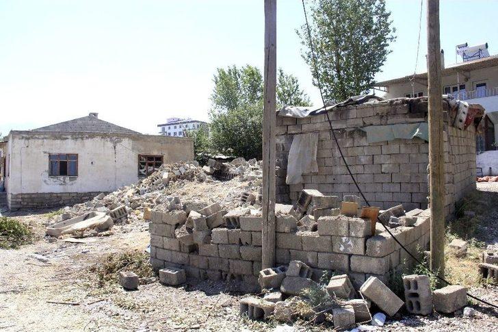 Akköprü’deki Gecekondular Yıkıldı G3