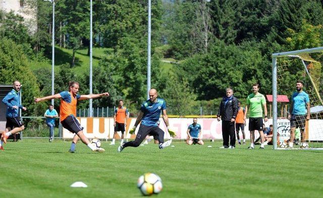 Alanyaspor Hazırlıklarını Avusturya’da Sürdürüyor