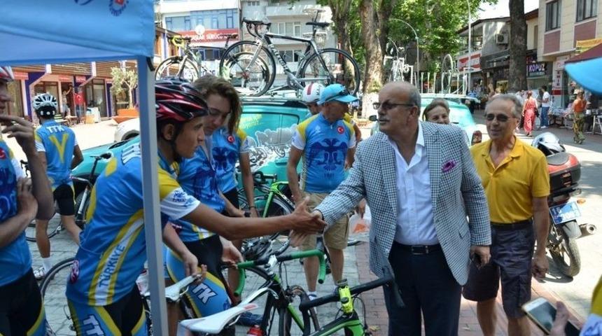 Ayasofya İ&ccedil;in 520 Kilometre Pedal &Ccedil;evirecekler