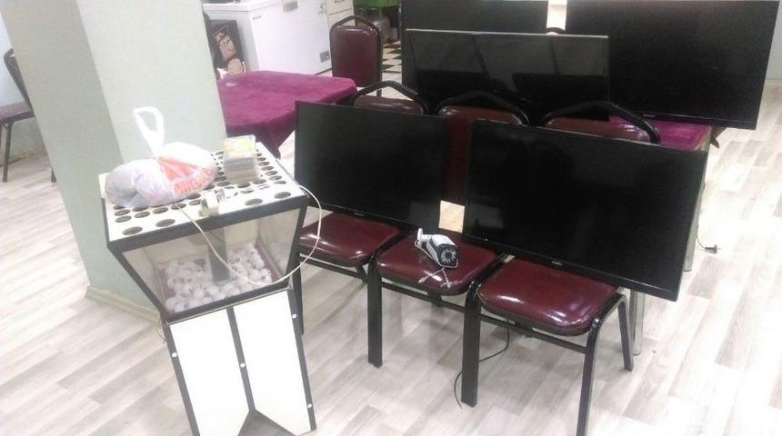 Dernekte Kumar Oynayan 47 Şahsa 10 Bin 669 Lira İdari Para Cezası